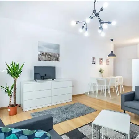 2Br & 2Balcony Apartment By Nw Budapest Exterior photo