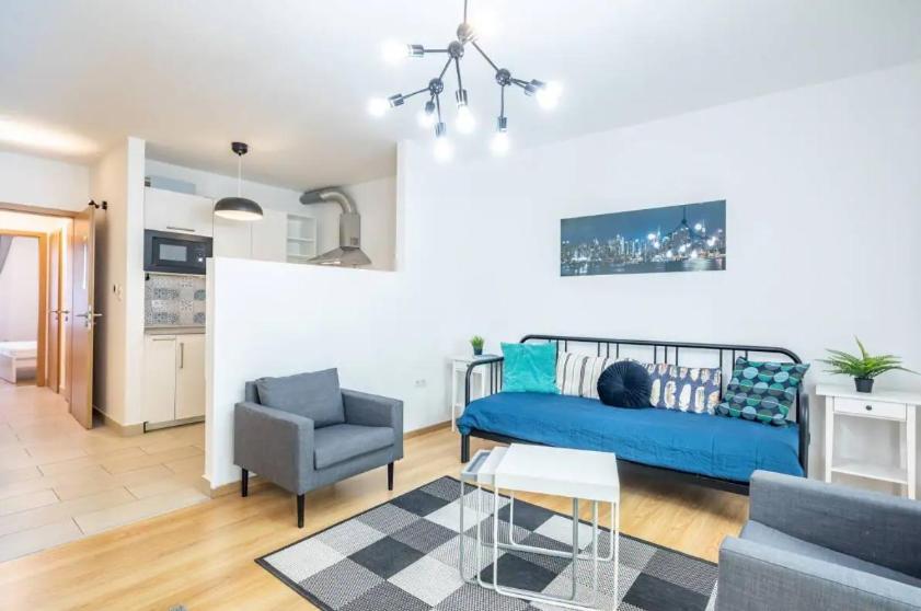 2br & 2balcony By Nw Apartment